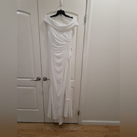 17. NWT IEENA FOR MACDUGGAL FOLDOVER OFF THE SHOULDER JERSEY GOWN - Picture 5 of 10